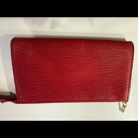Louis Vuitton red epi leather pouchette - Picture 2 of 11